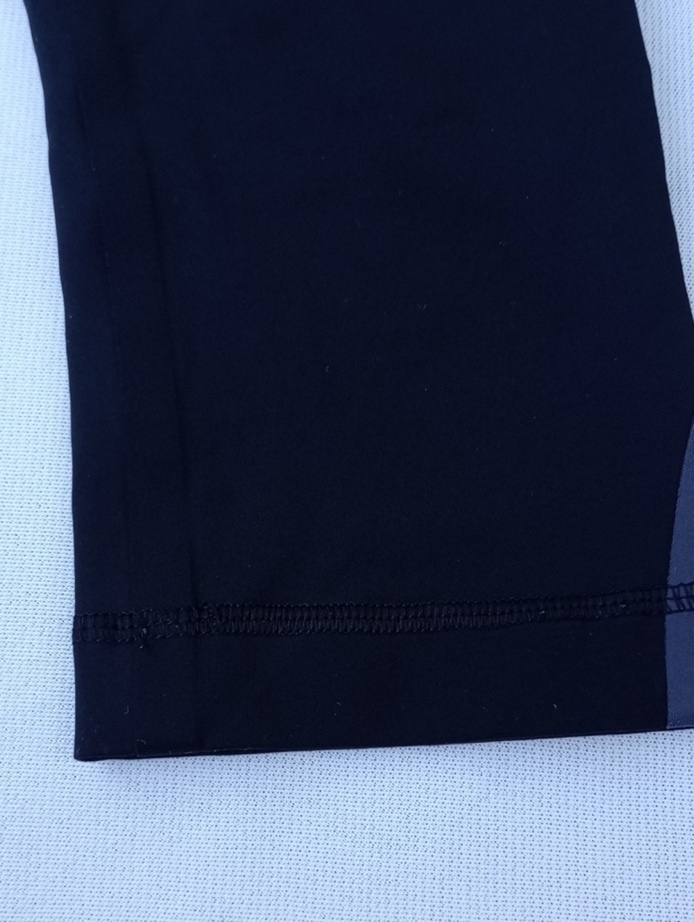 lululemon athletica Black Cropped Women's‎ Jeggings - Picture 9 of 10